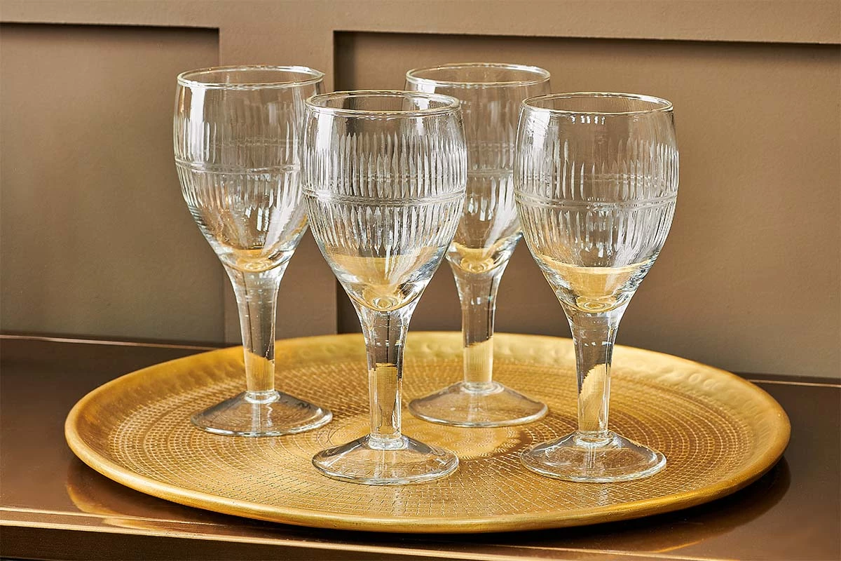 Nkuku Mila Wine Glass - Clear (Set Of 4) Tableware 4 Nkuku Mila Wine Glass - Clear (Set Of 4) Tableware